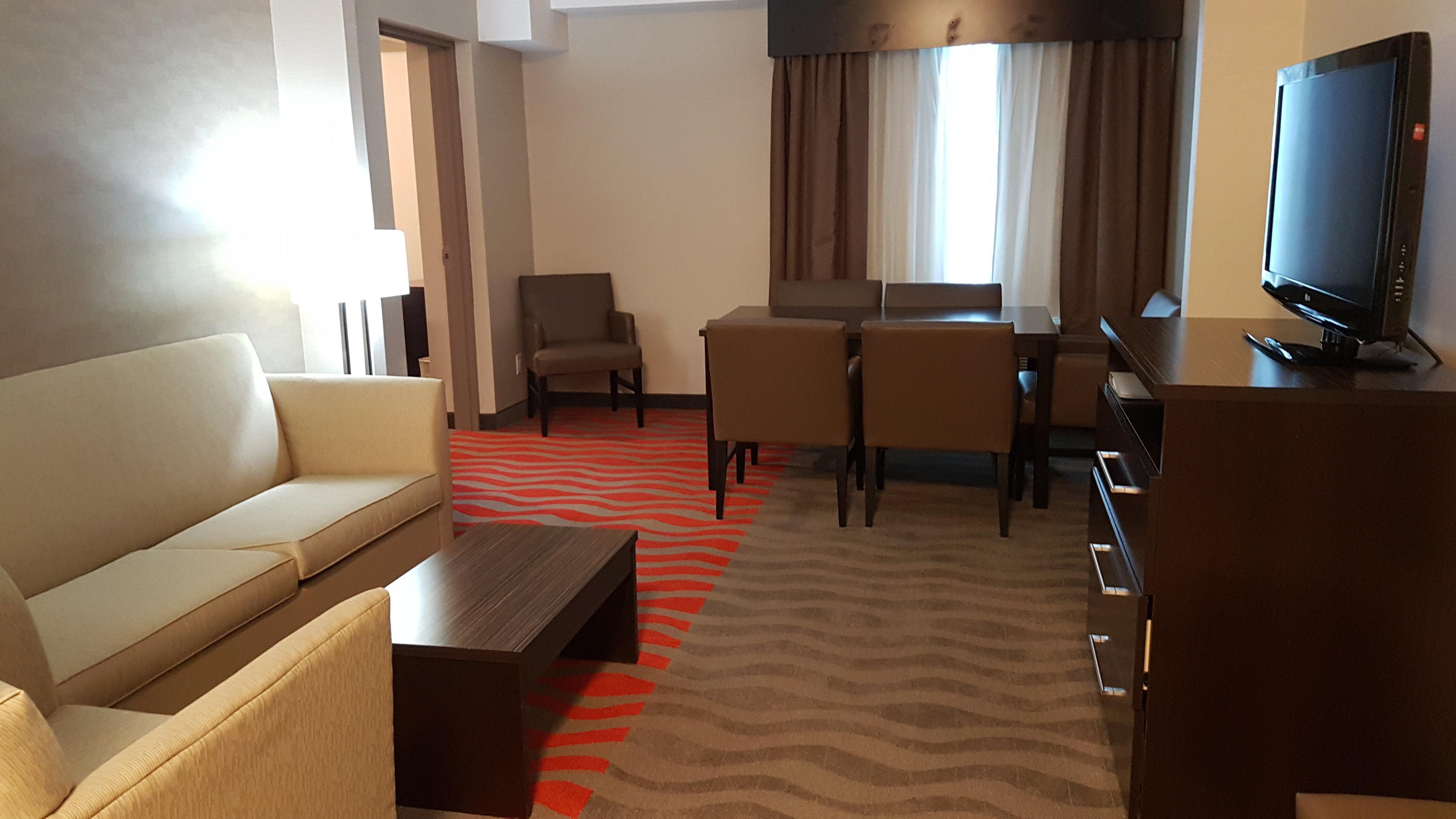 Holiday Inn Express Hotel & Suites Barrie By Ihg Екстериор снимка