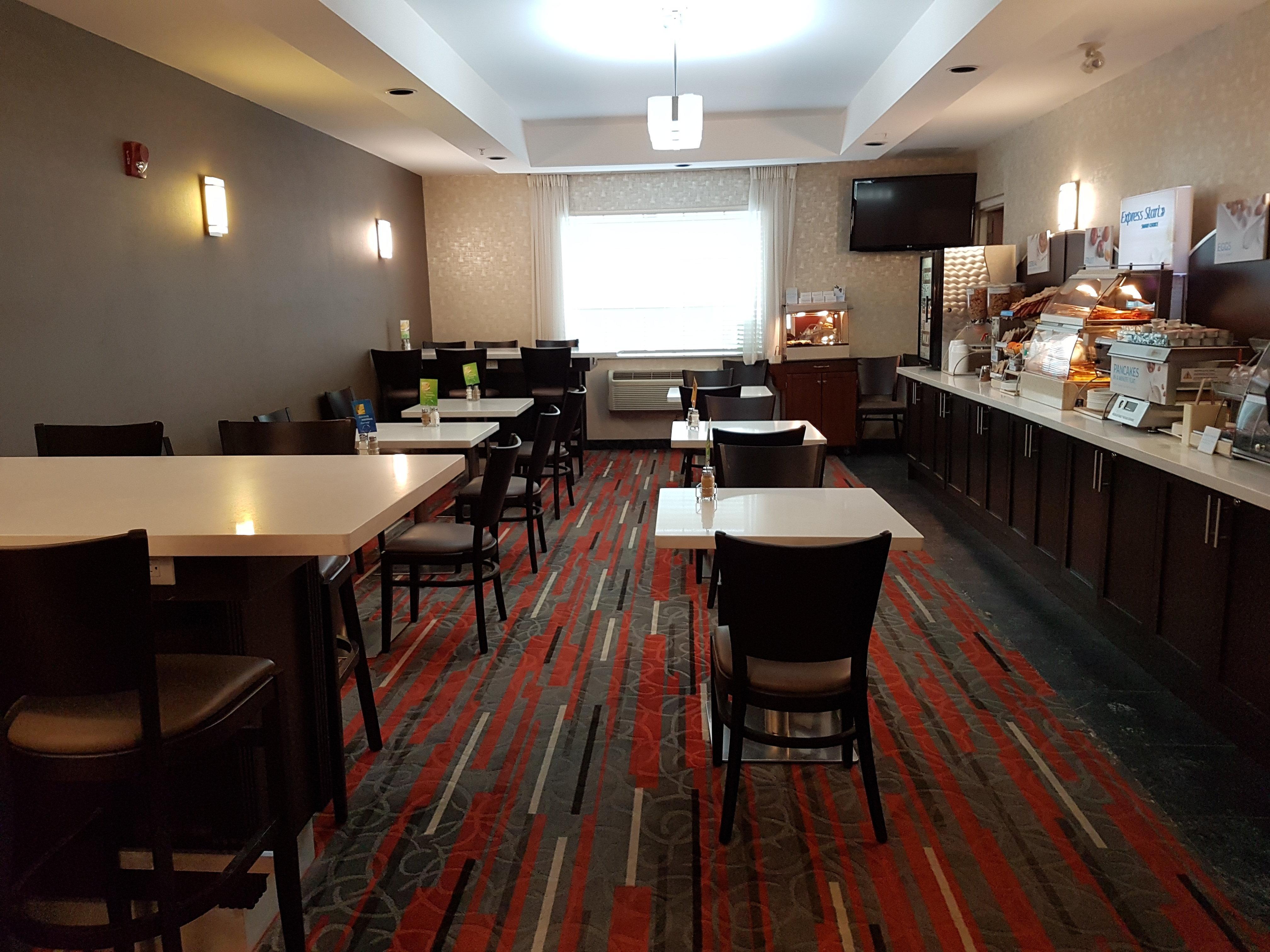 Holiday Inn Express Hotel & Suites Barrie By Ihg Екстериор снимка